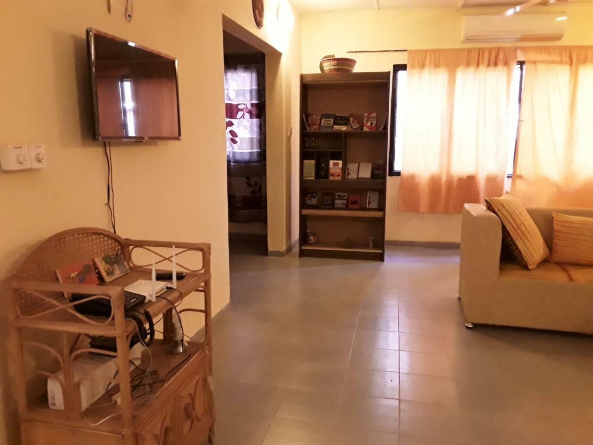 Villa Tenko Уагадугу Екстериор снимка